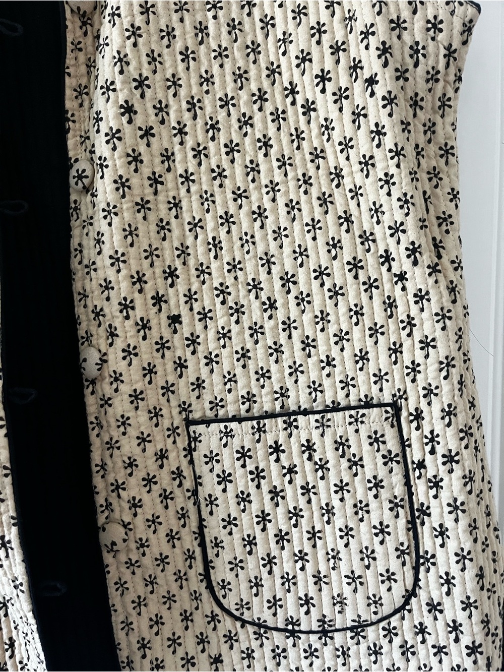 Julia Amory Vest - Picture 5 of 6